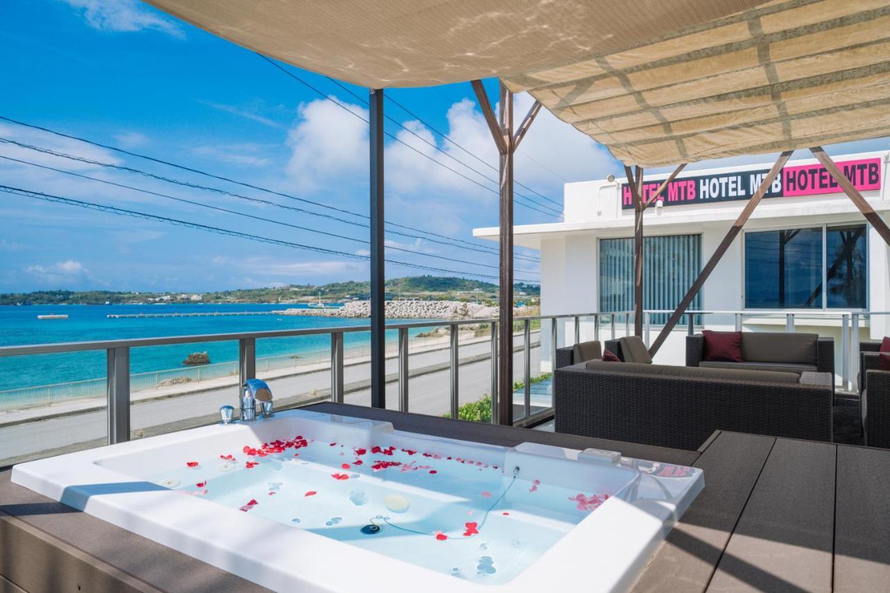 Hotel Mtb Motobu Extérieur photo